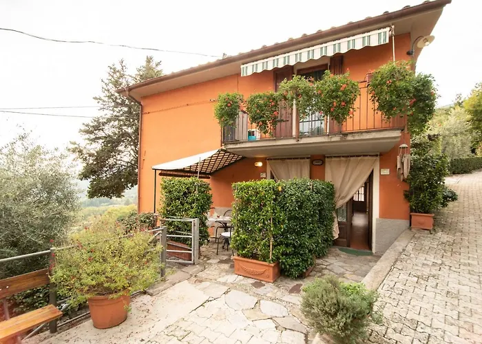 Casetta Di Butia, Iris